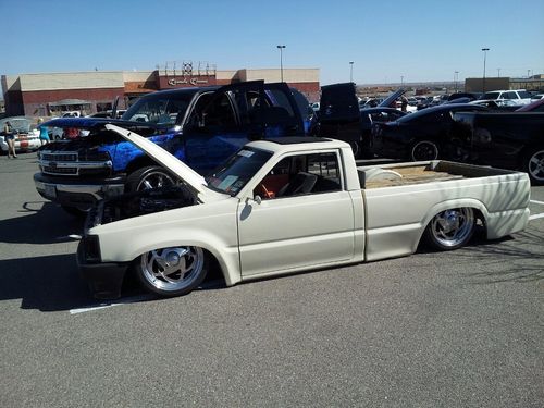 1989 Mazda B Series Truck