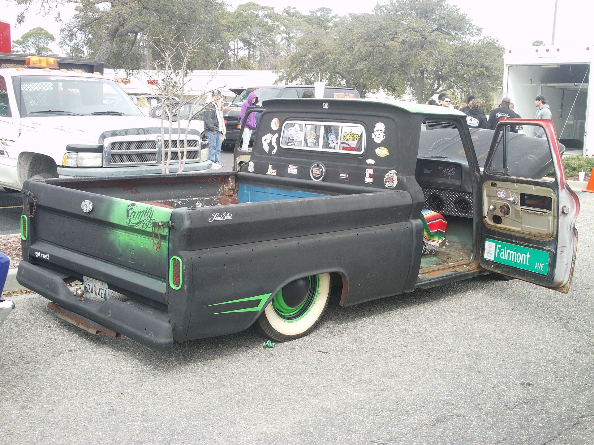 Full View