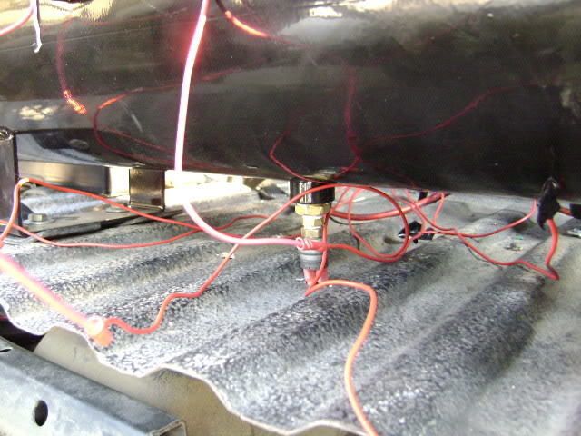 thread post photo