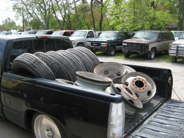 thread post photo