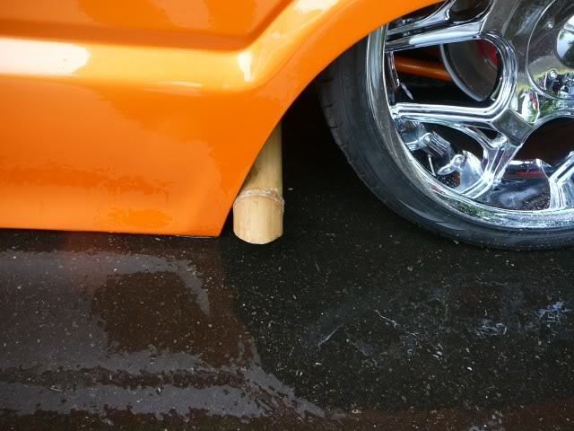 thread post photo