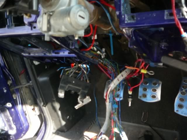 thread post photo