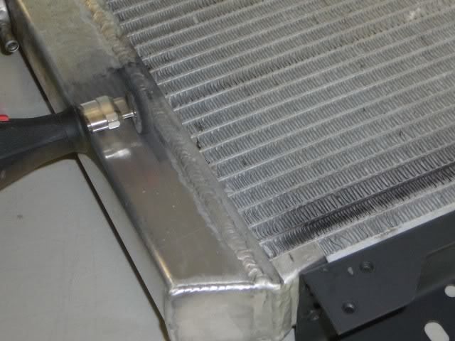 thread post photo