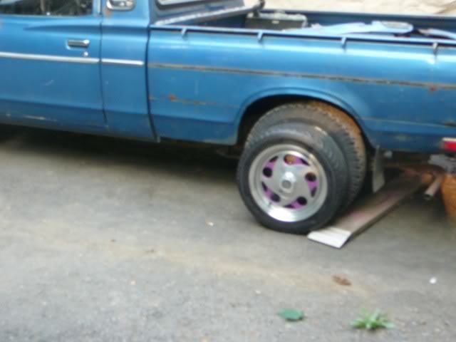 thread post photo