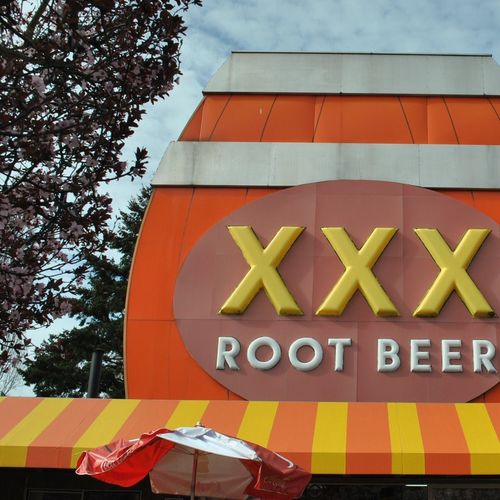 Triple XXX Root Beer Drive in