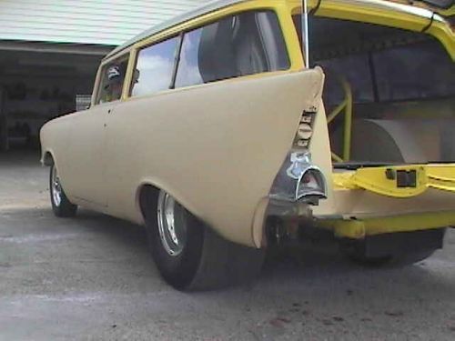 1957 Chevrolet 2-Door Wagon