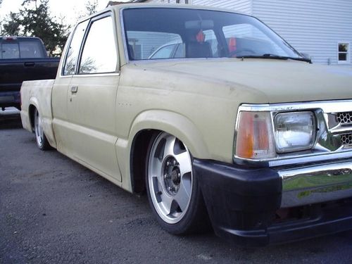 1986 Mazda B2000