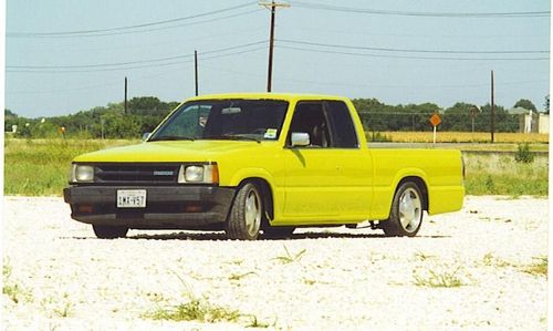 1990 Mazda B2200