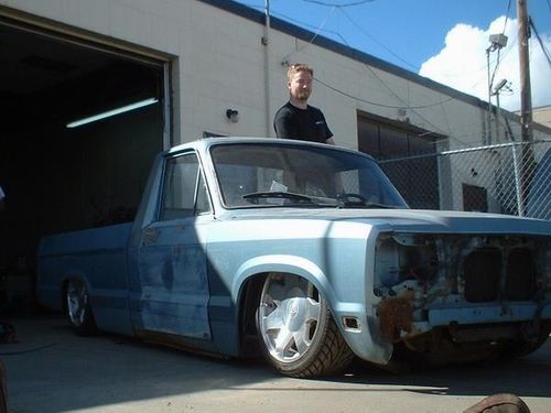 1981 Mazda B2000