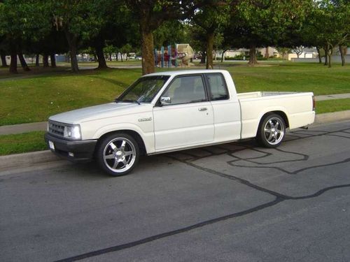 1990 Mazda B2600