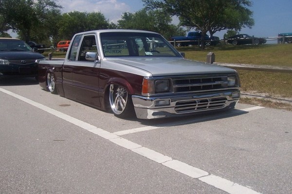 1987 Mazda B2200