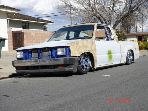 1987 Mazda B2000
