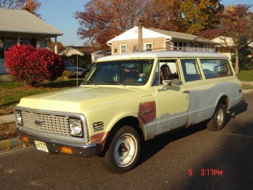 1972 Chevrolet Suburban