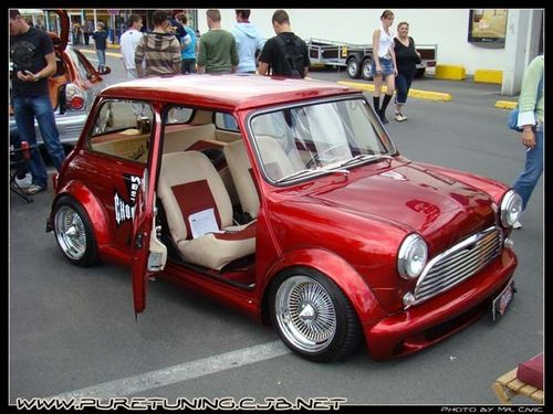 wired_minis 1966 Austin Mini