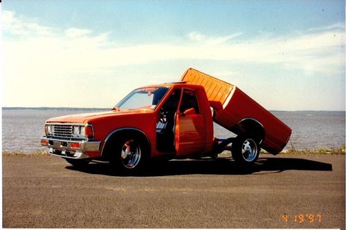 1986 Nissan  720