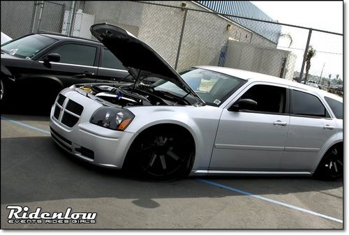 2005 Dodge Magnum