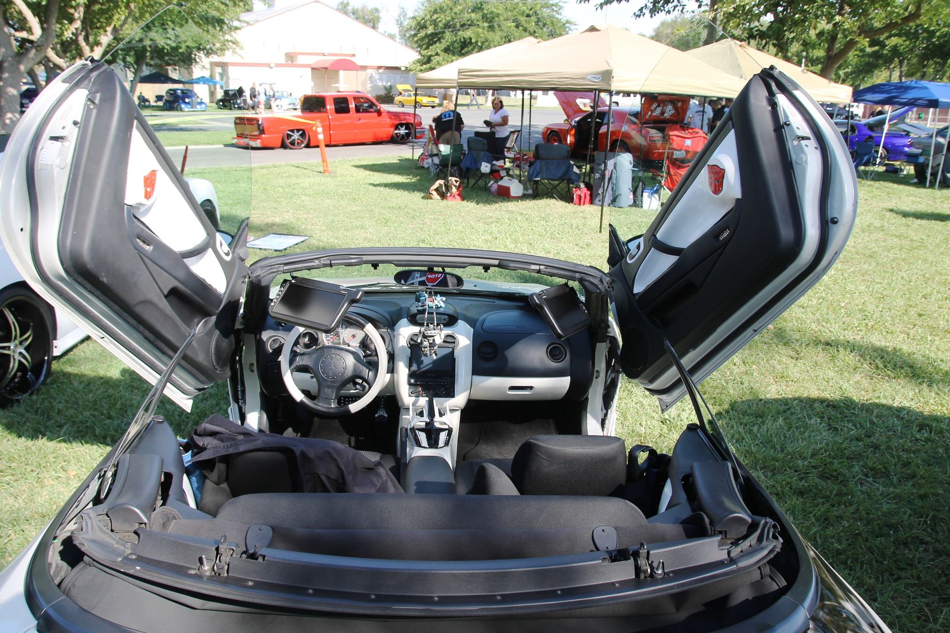 Full View