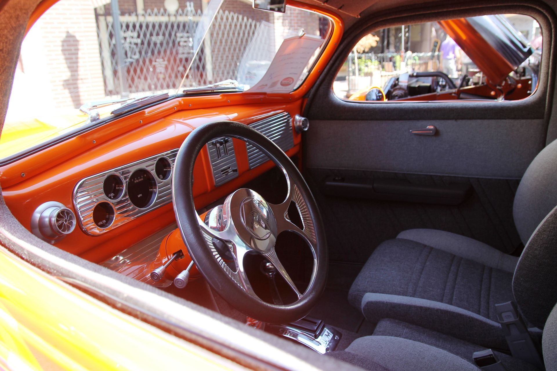 Full View