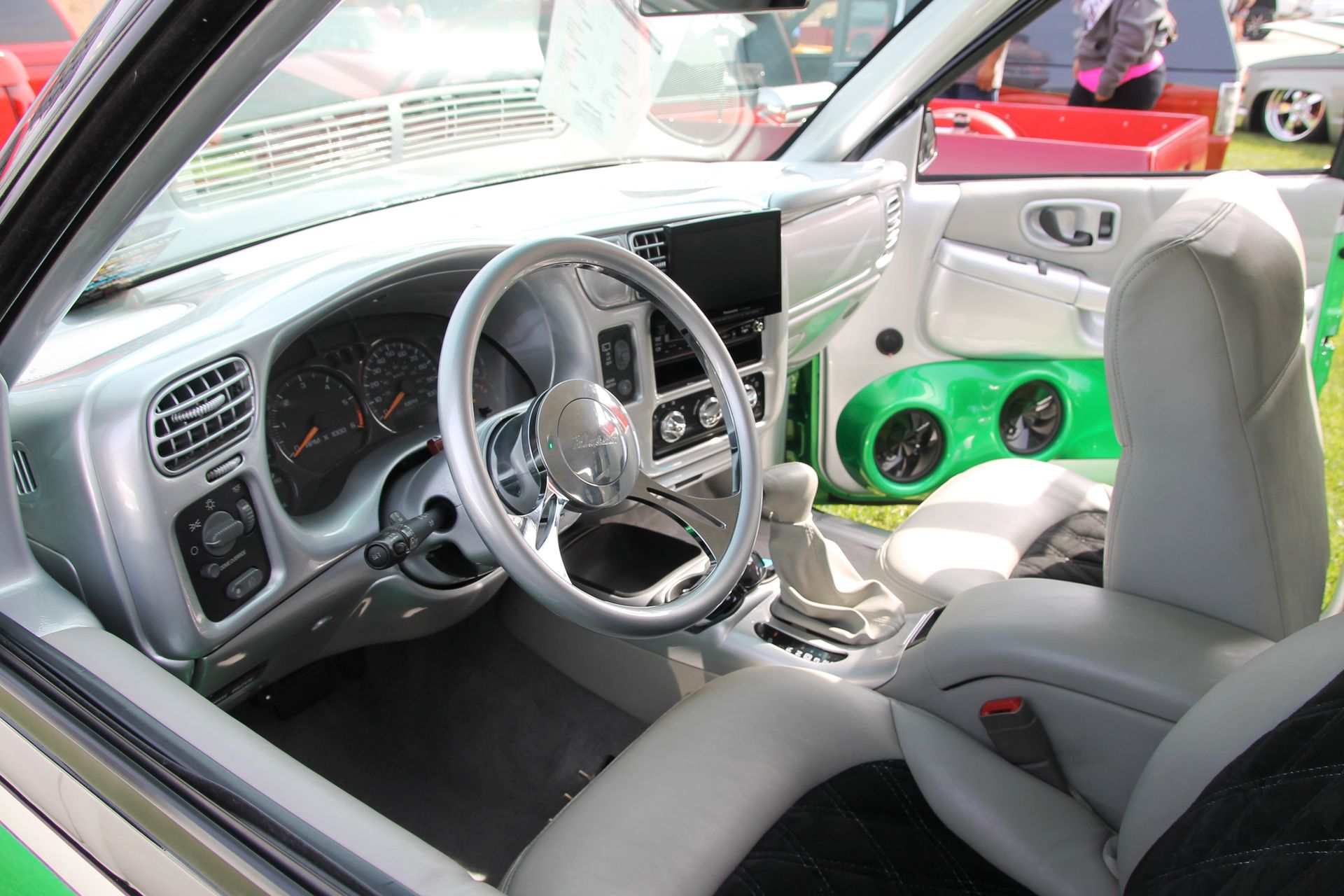 Full View