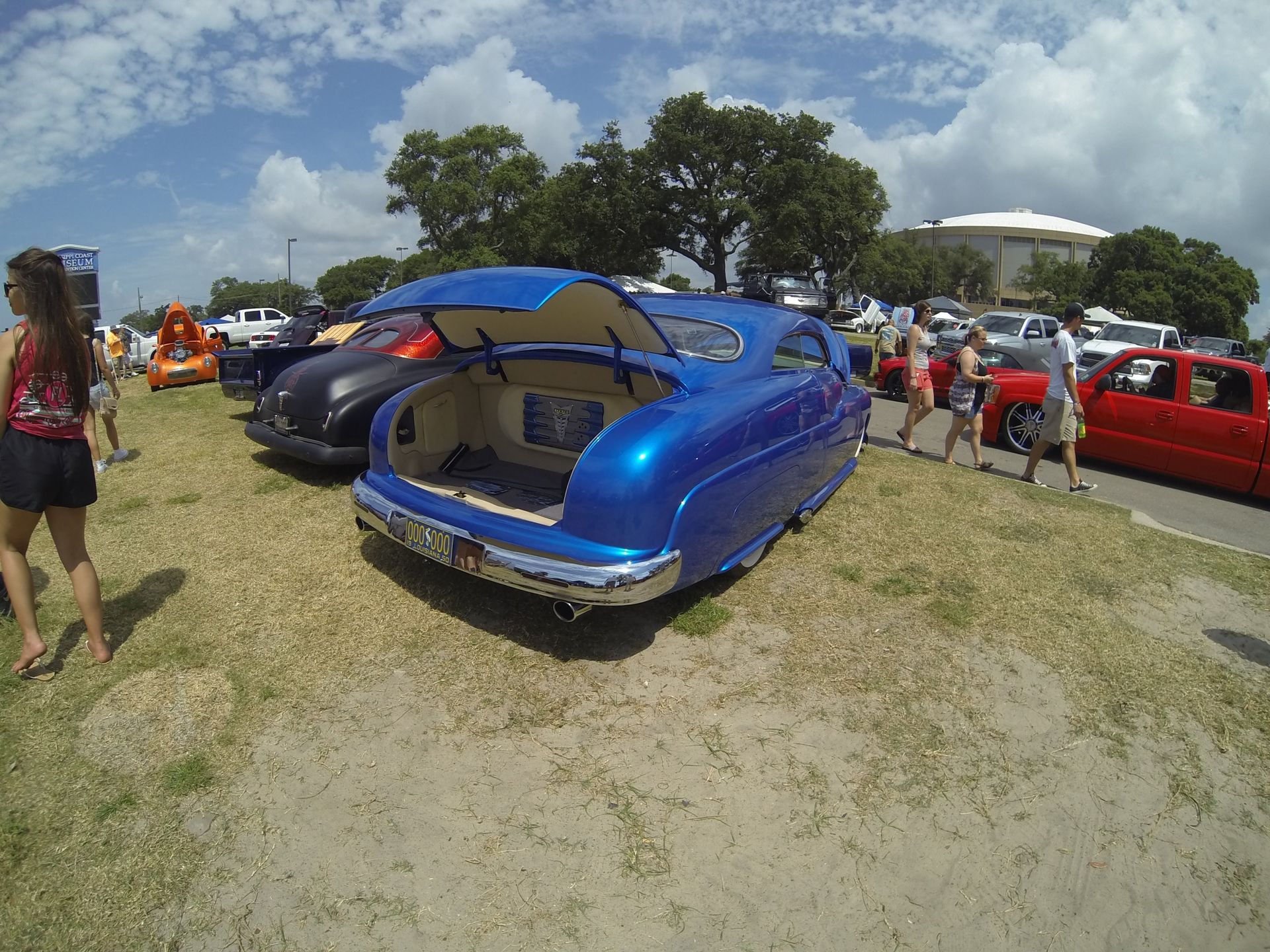 Full View
