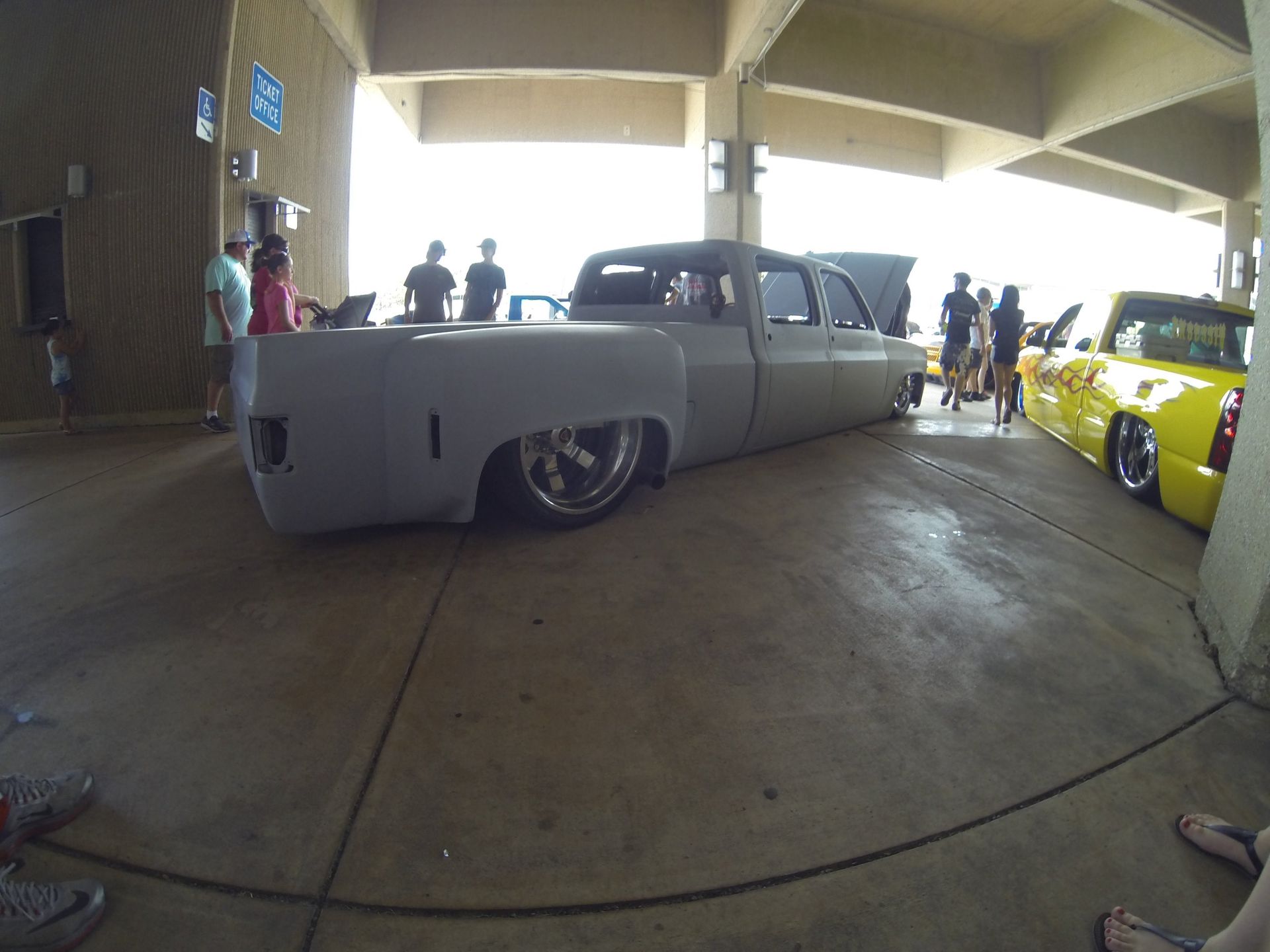 Full View