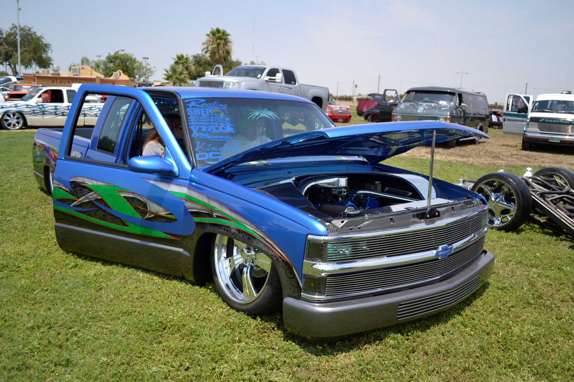 Full View