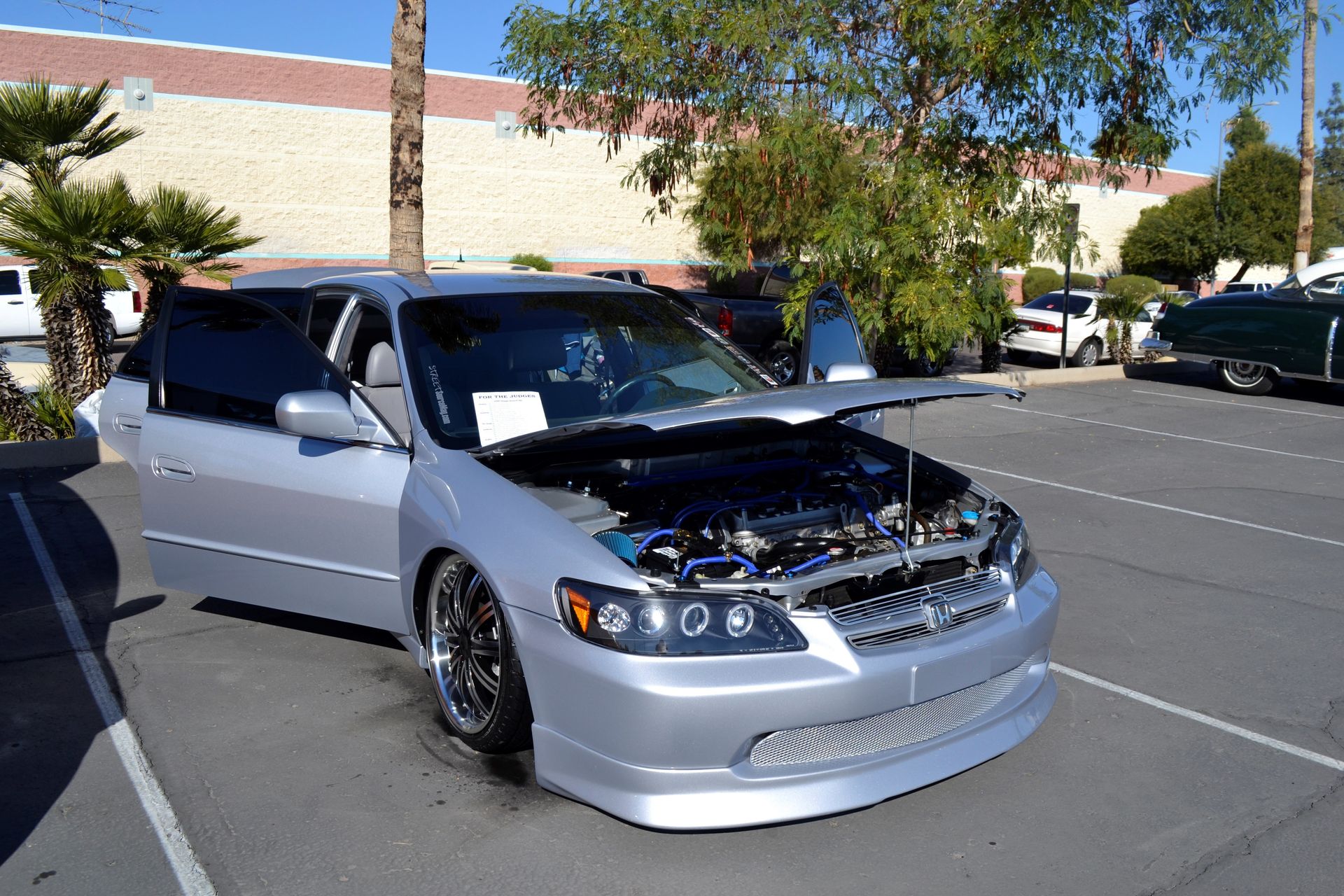 Full View