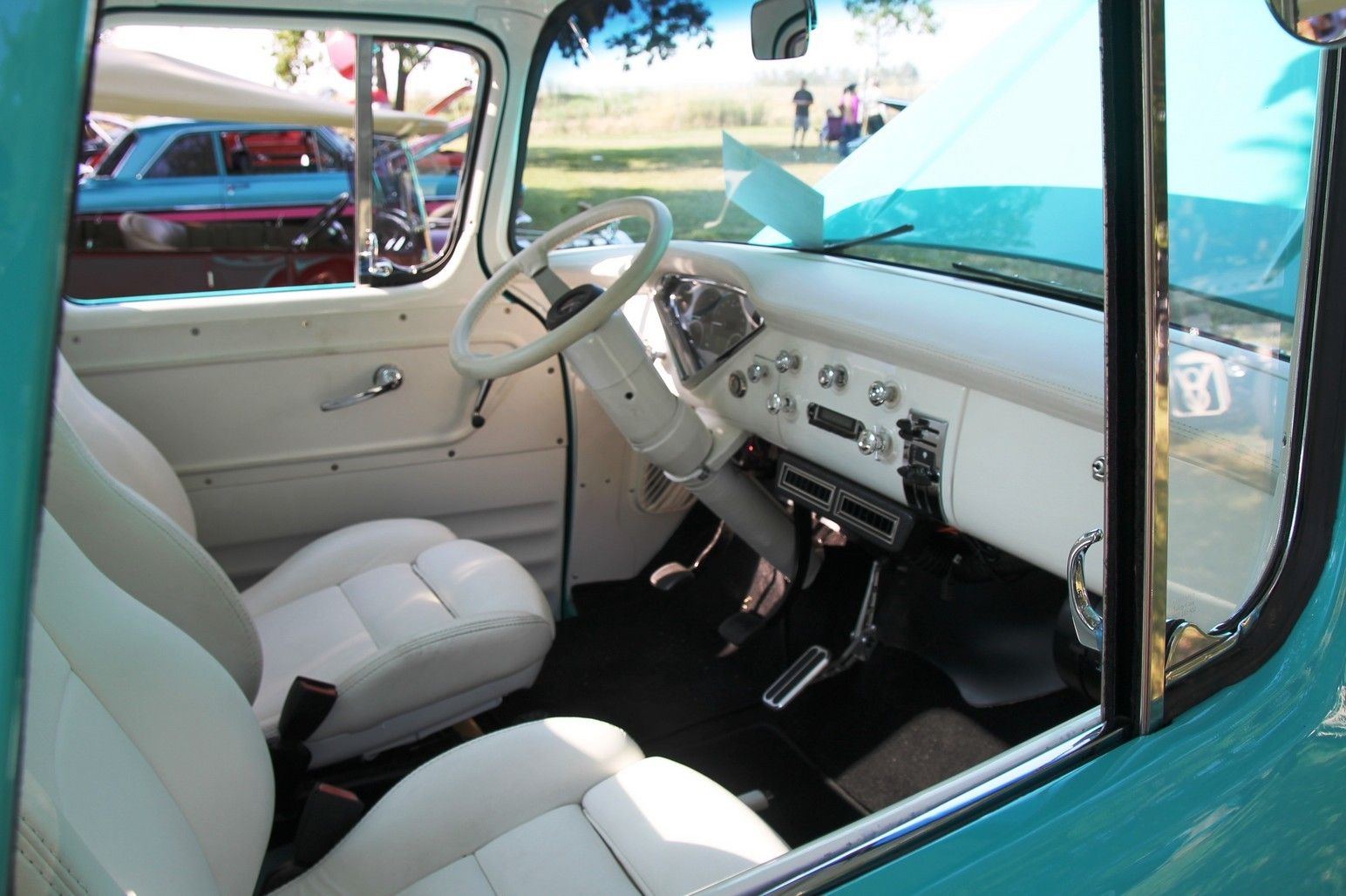 Full View