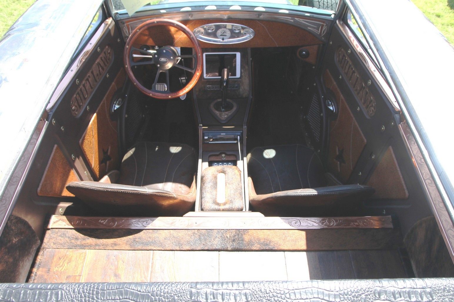 Full View