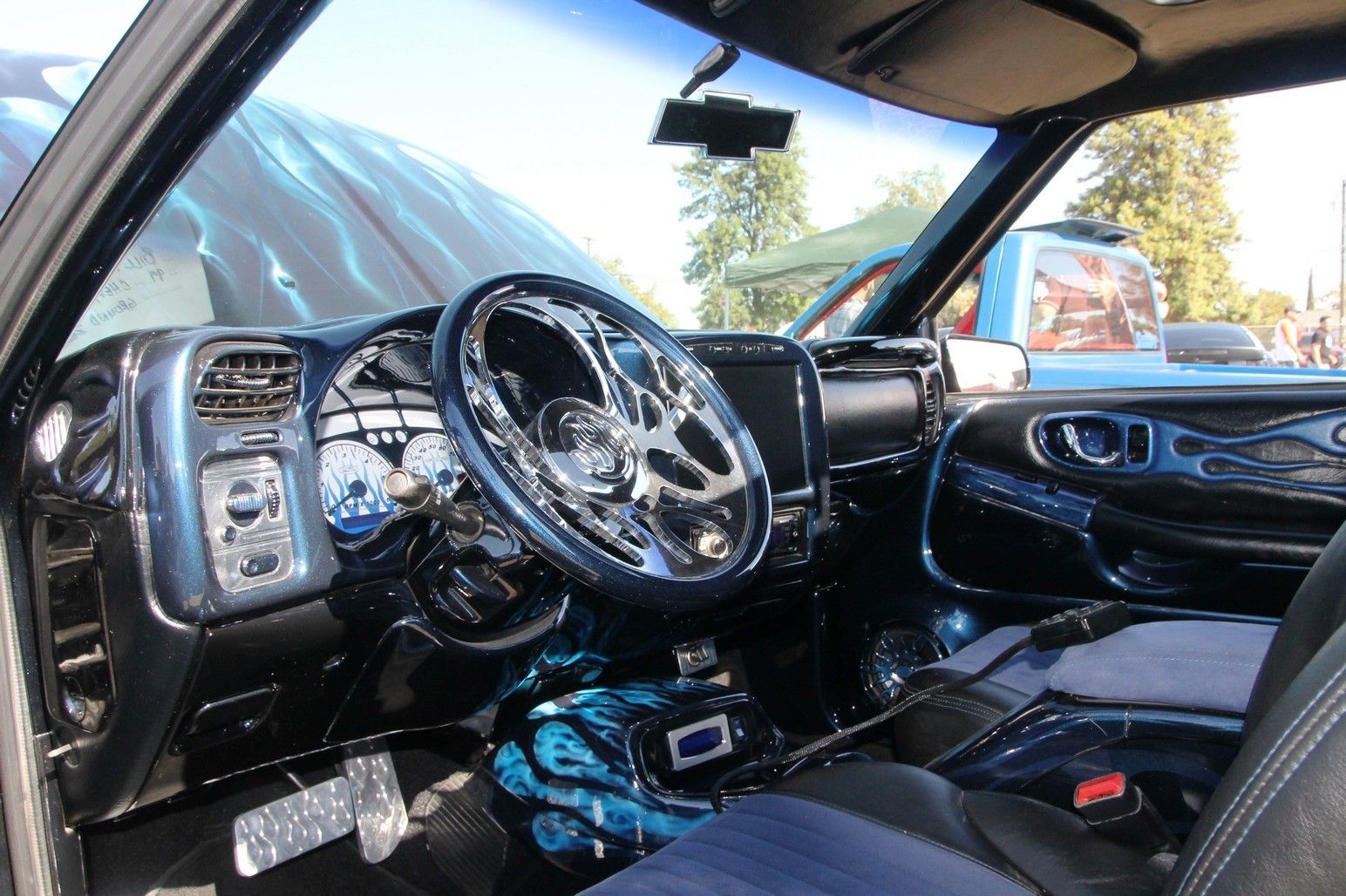 Full View