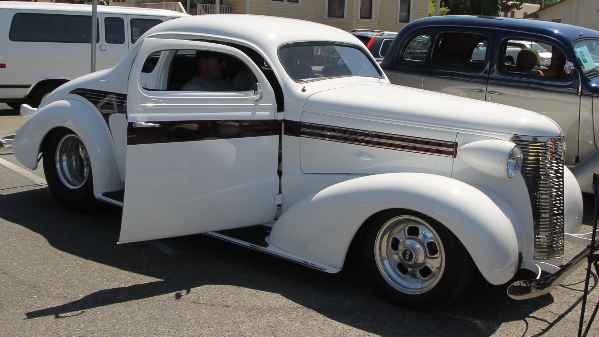 Full View