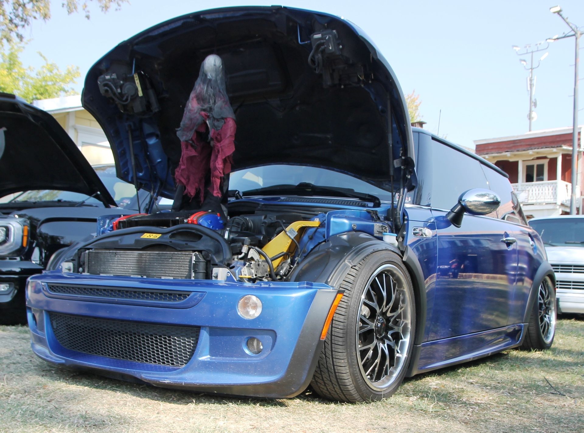 Full View