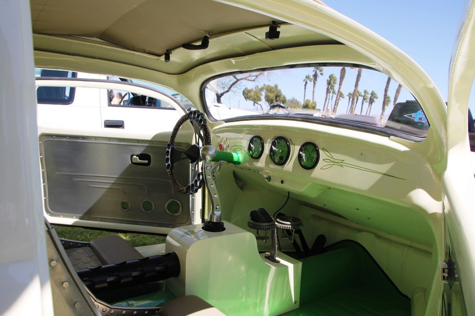 Full View