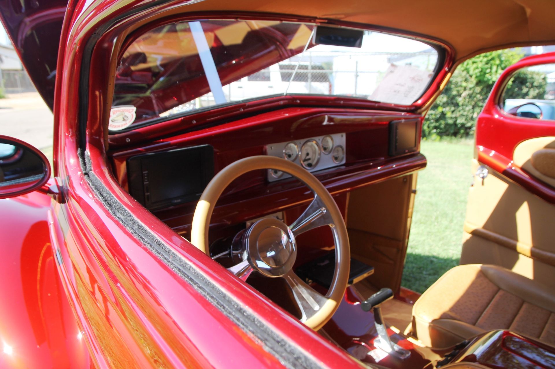 Full View