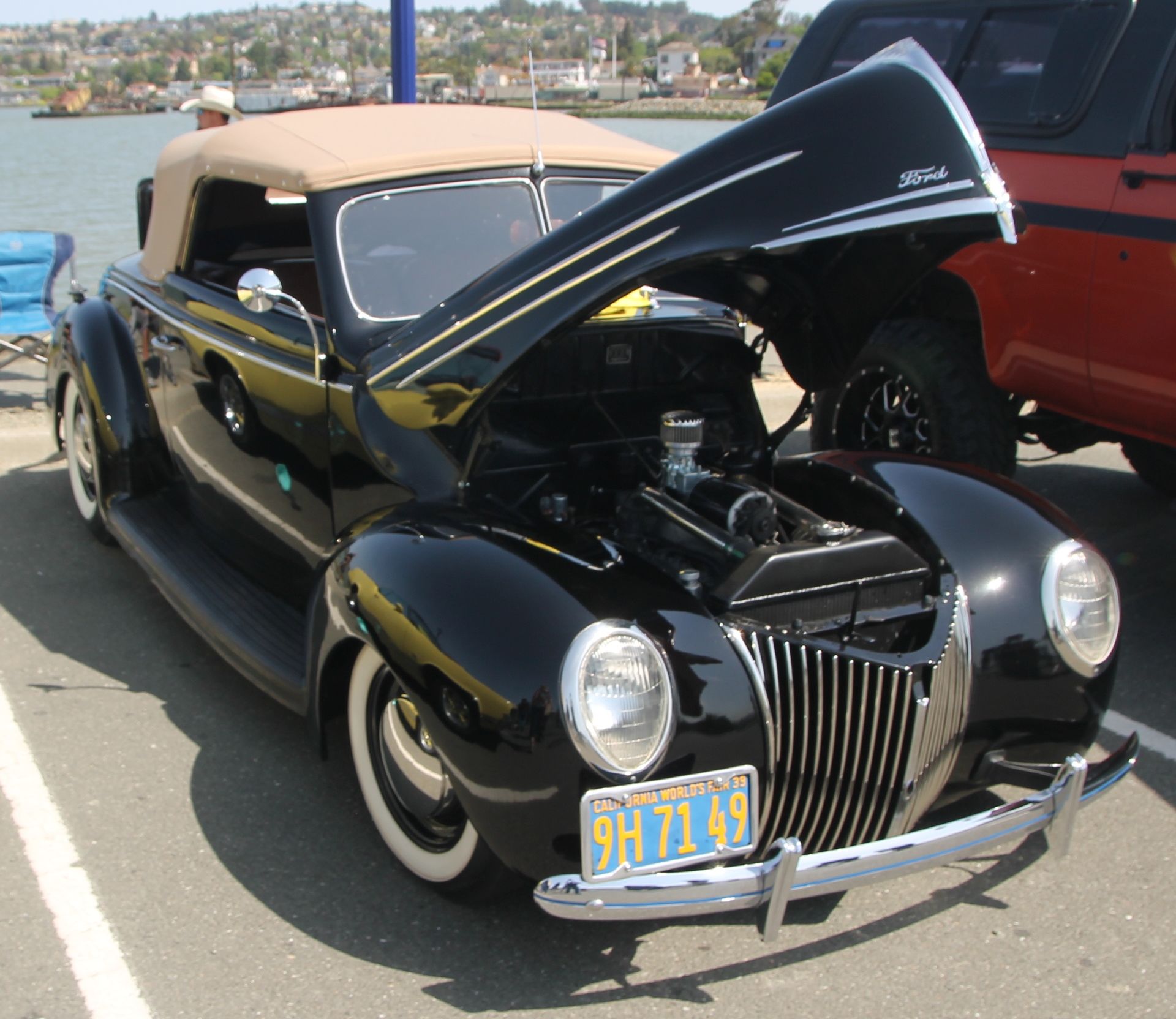 Full View
