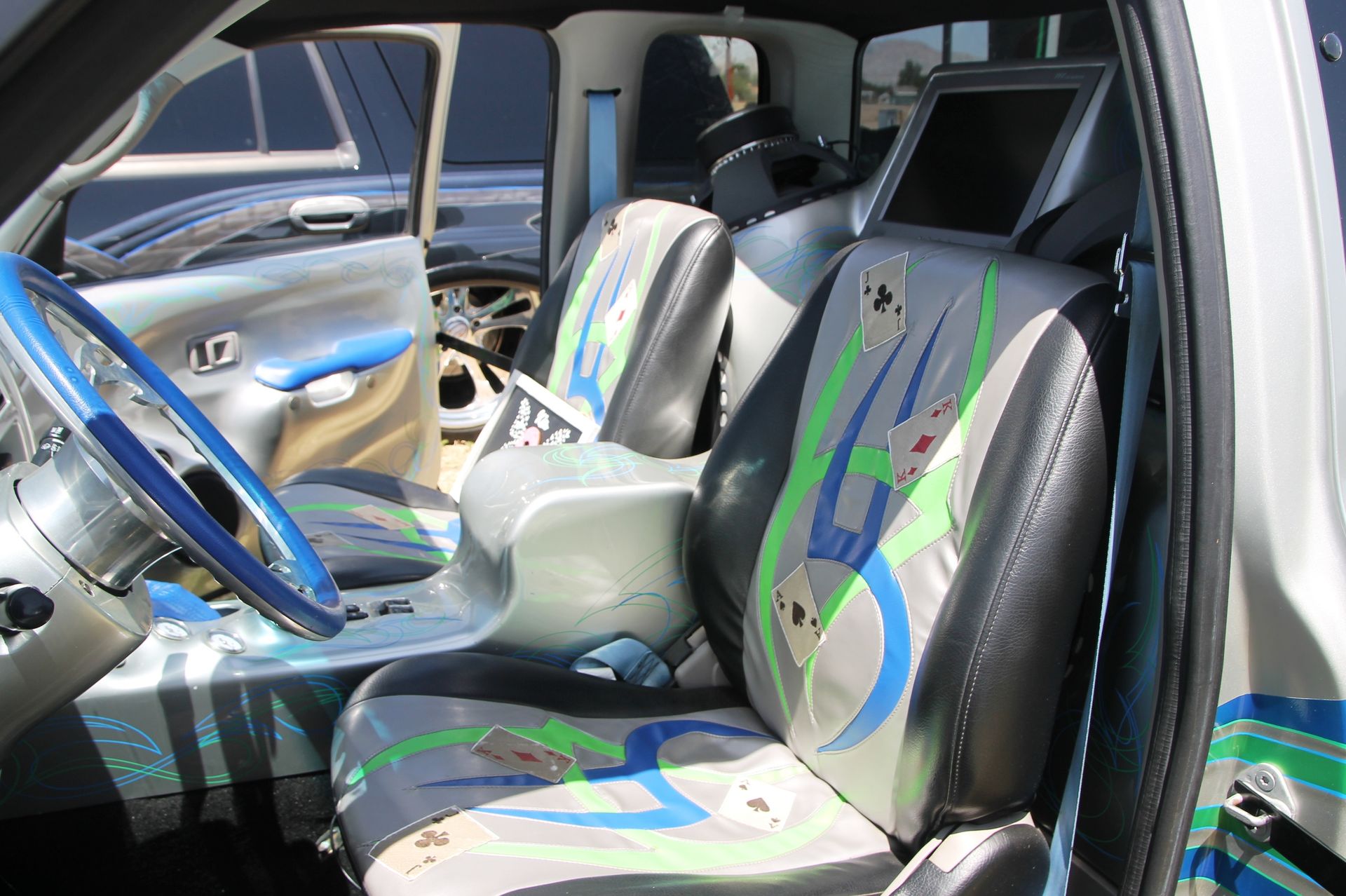 Full View