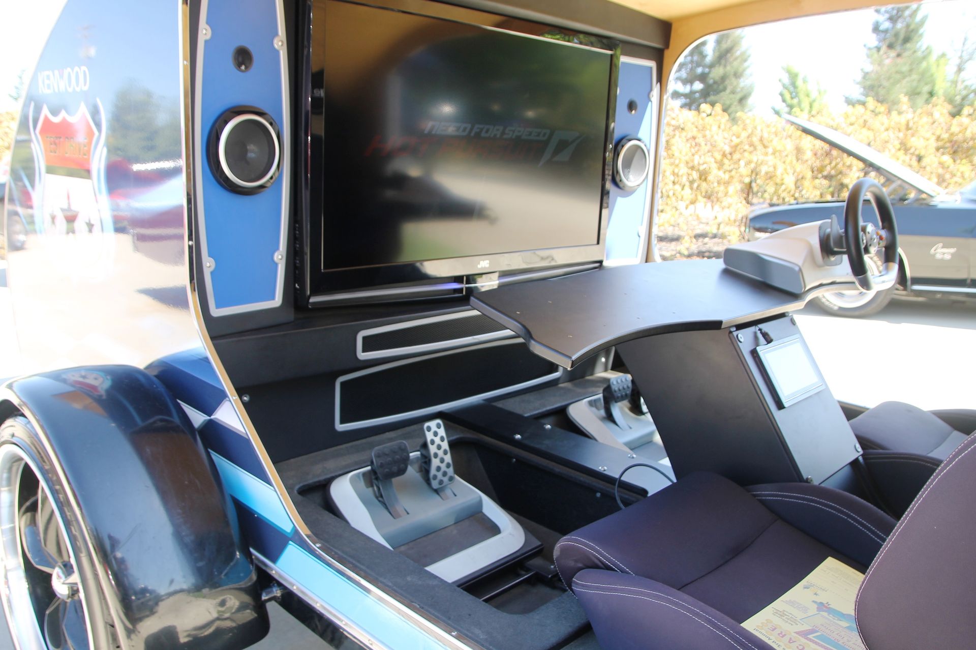 Full View
