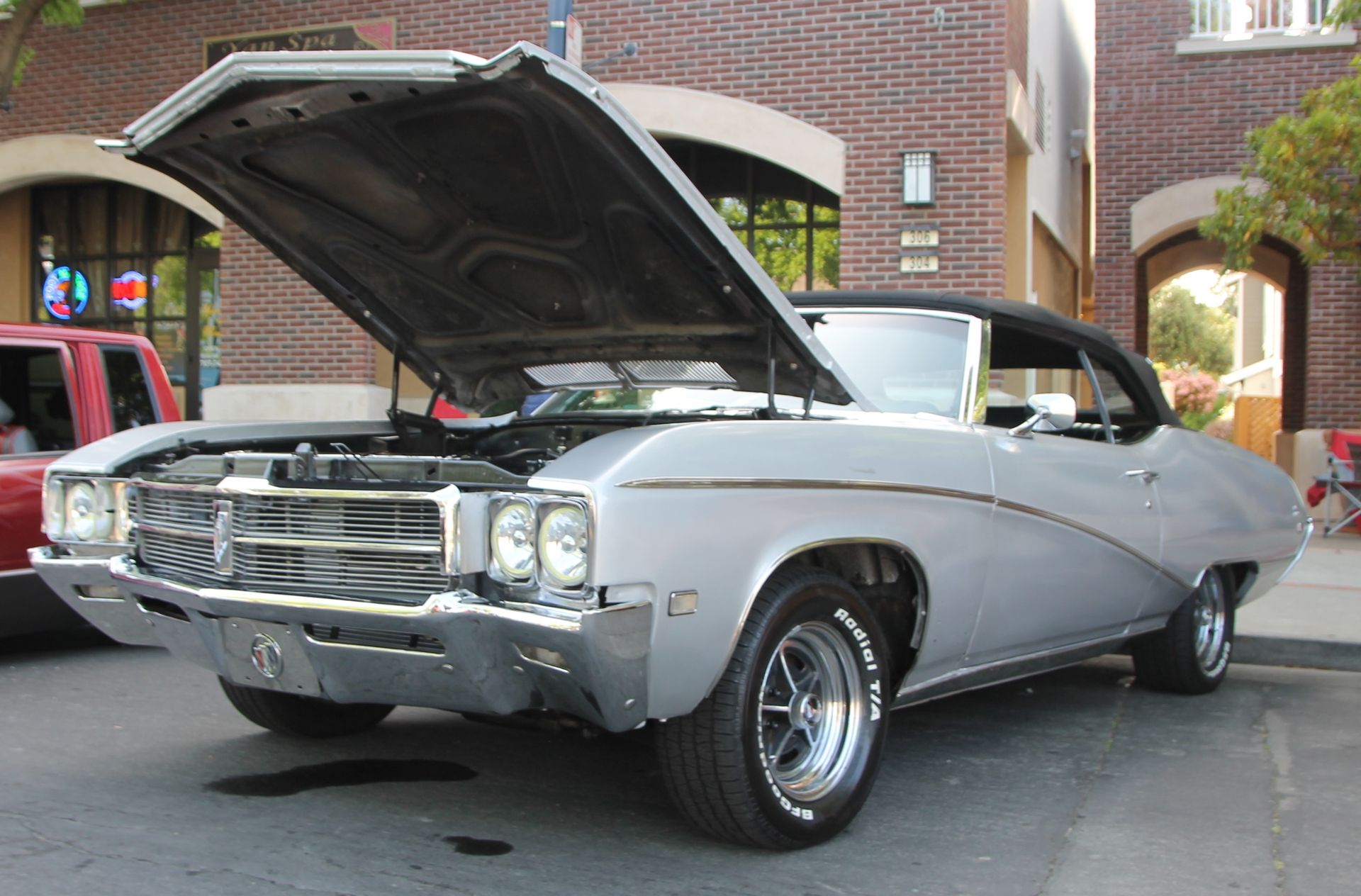 Full View