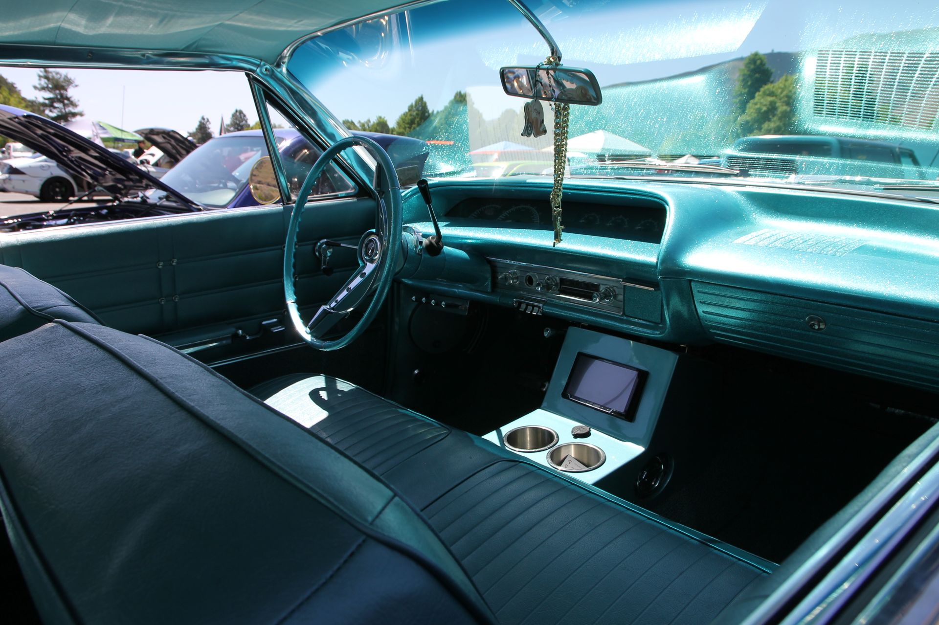 Full View
