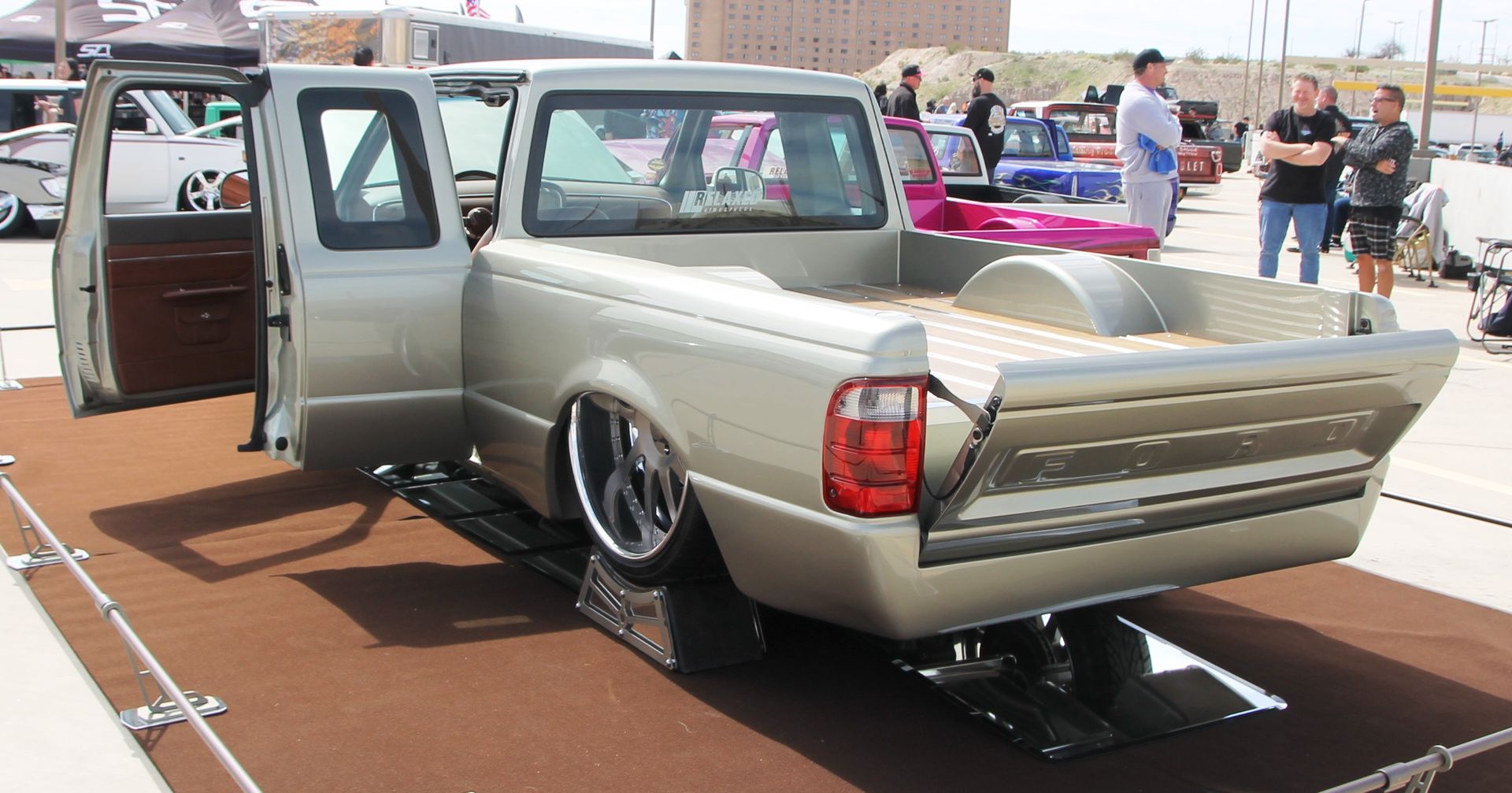 Full View