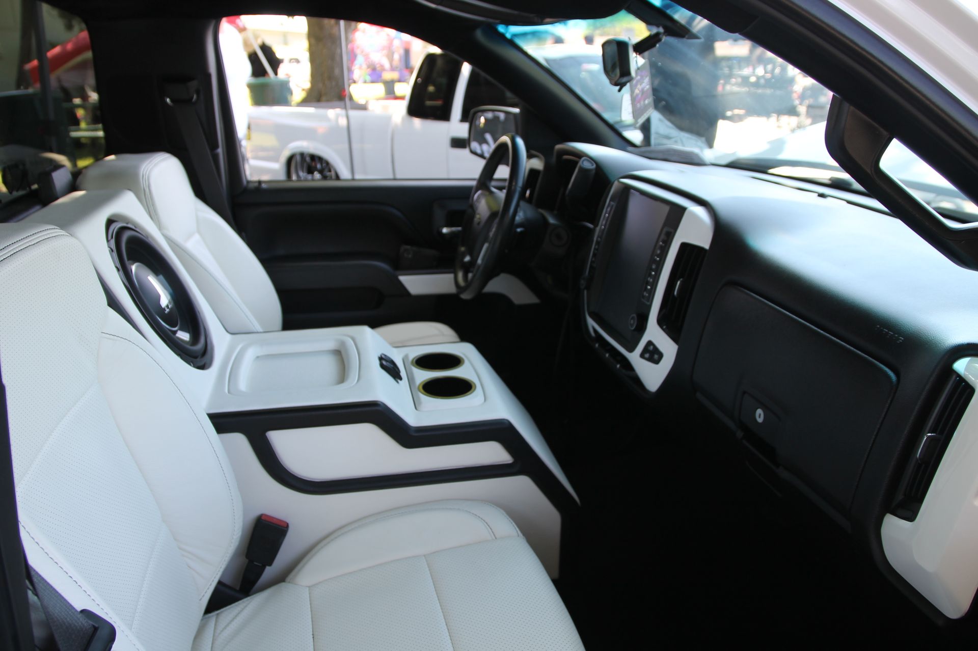 Full View