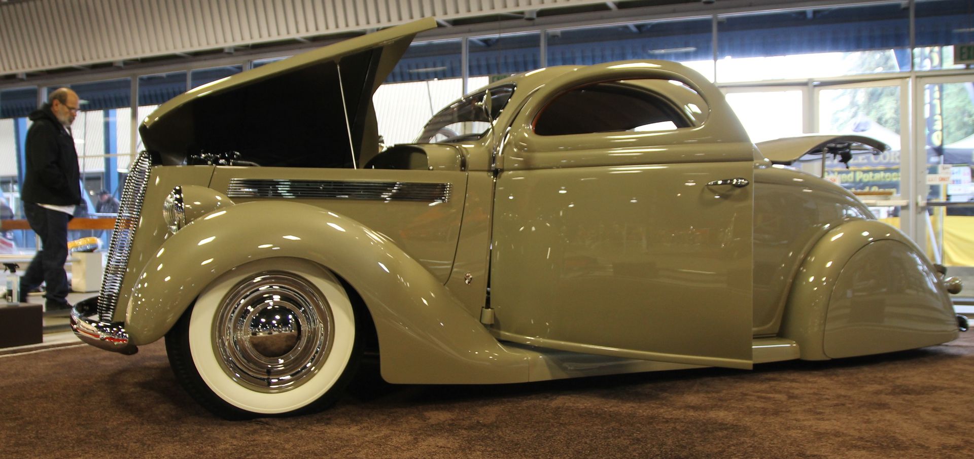 Full View