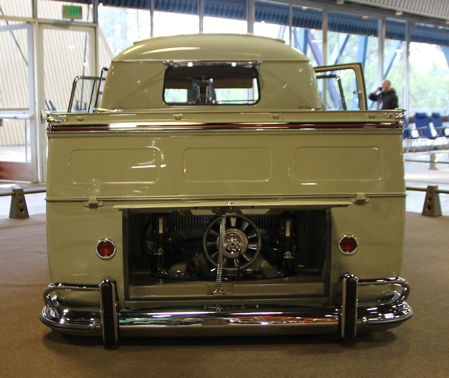 Full View